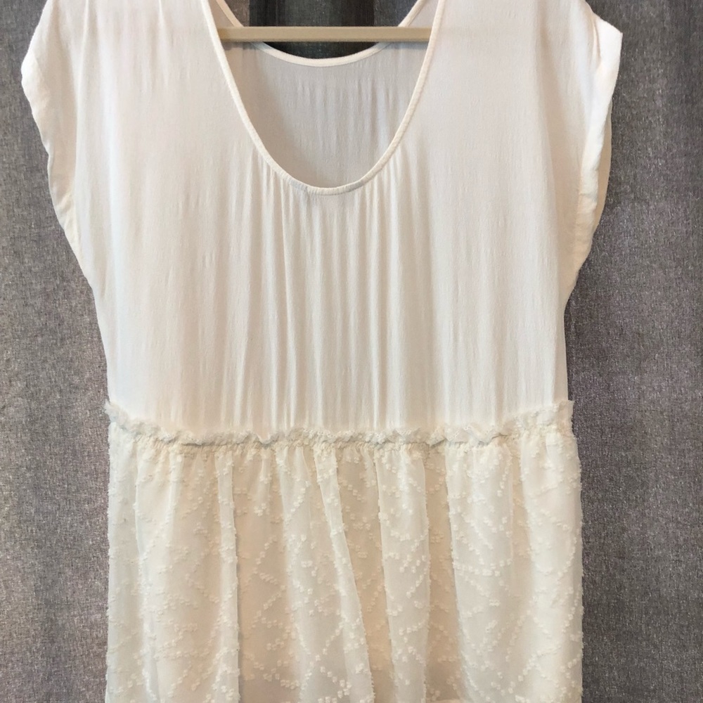 Express Hi-Lo top - Picture 2 of 4